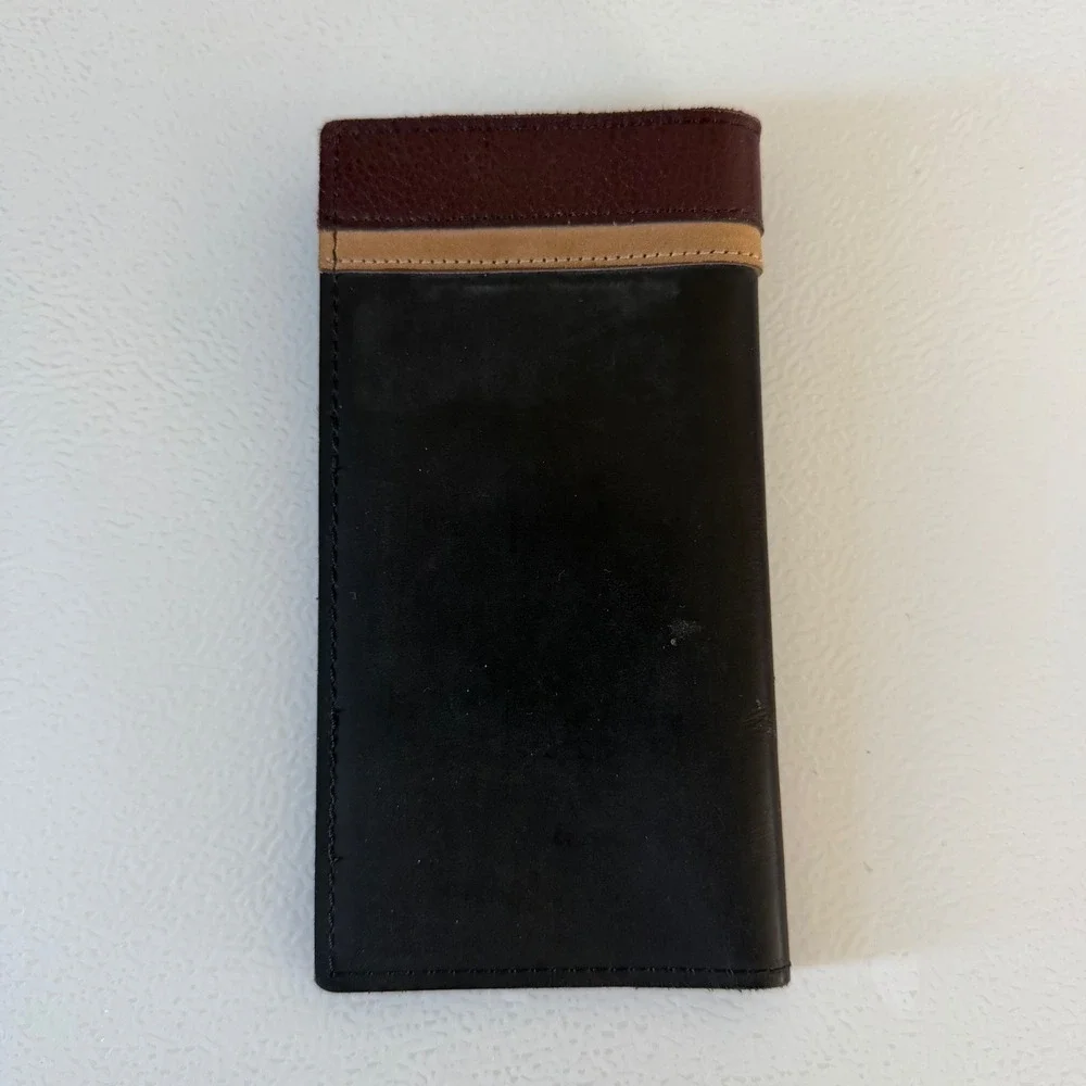 Texas Leather Manufacturing western rodeo wallet‎ silver cross concho